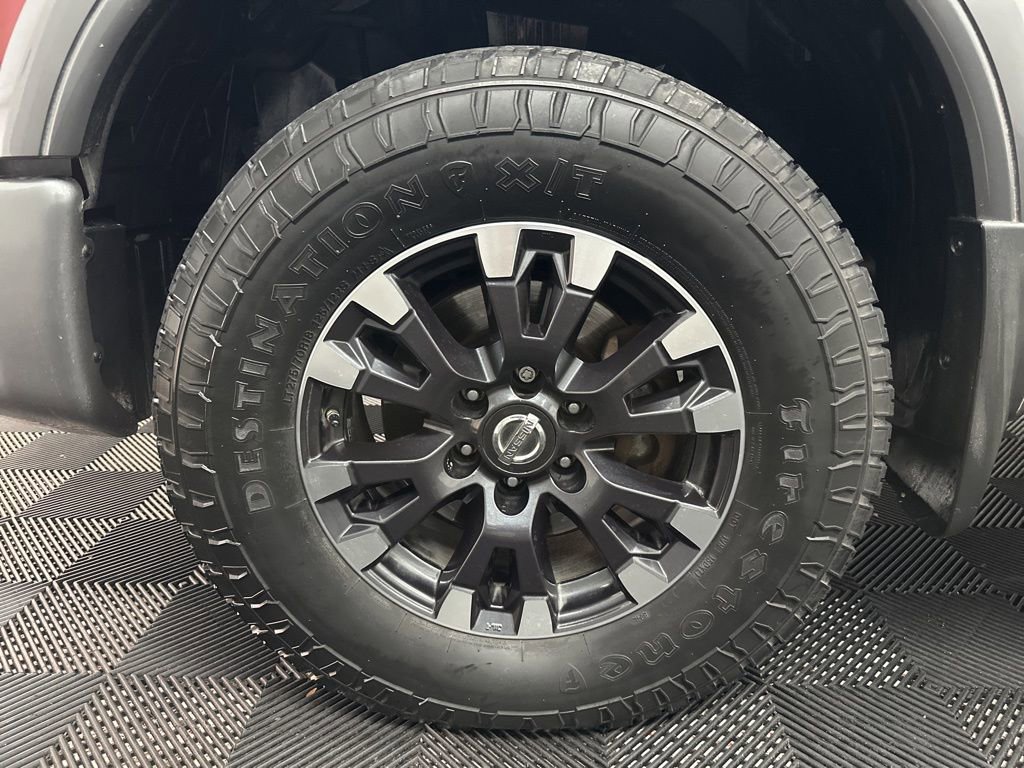 Used 2017 Nissan Titan PRO-4X w/ Pro-4x Convenience Package AWD/4WD image 36