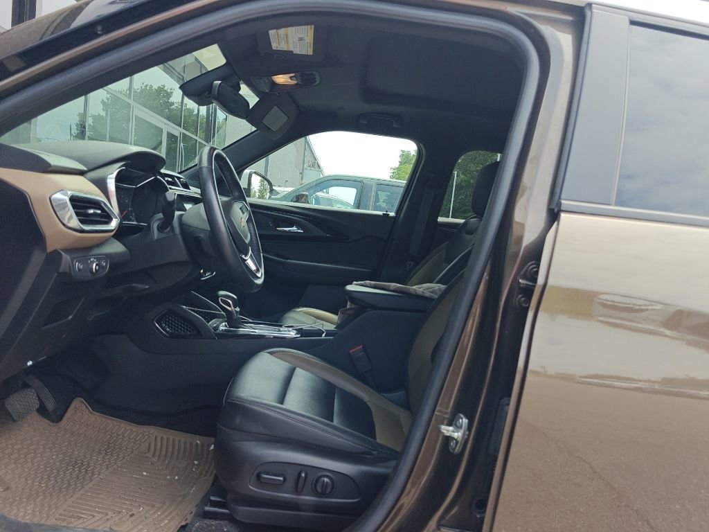 Used 2022 Chevrolet TrailBlazer ACTIV w/ Sun and Liftgate Package AWD/4WD image 8