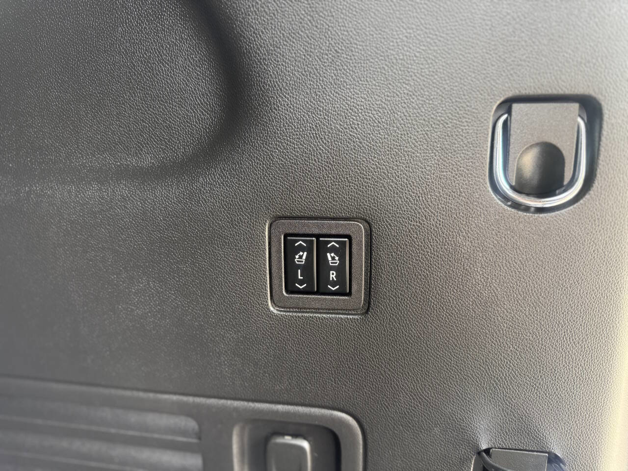Used 2022 Chevrolet Traverse High Country image 19