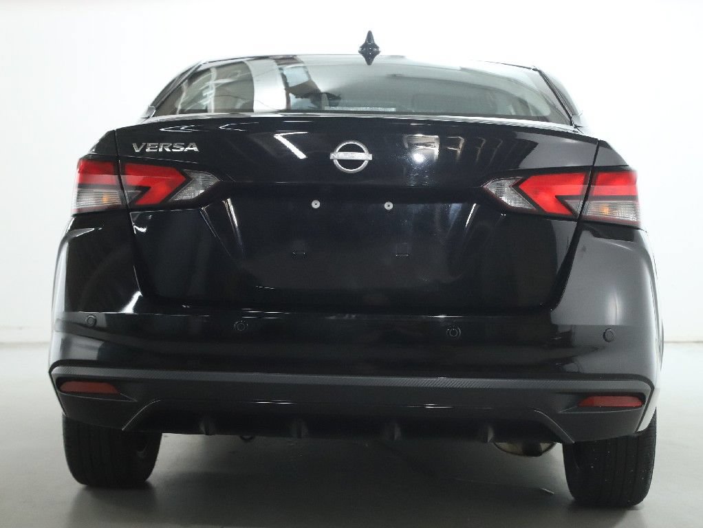Used 2025 Nissan Versa SV FWD image 40