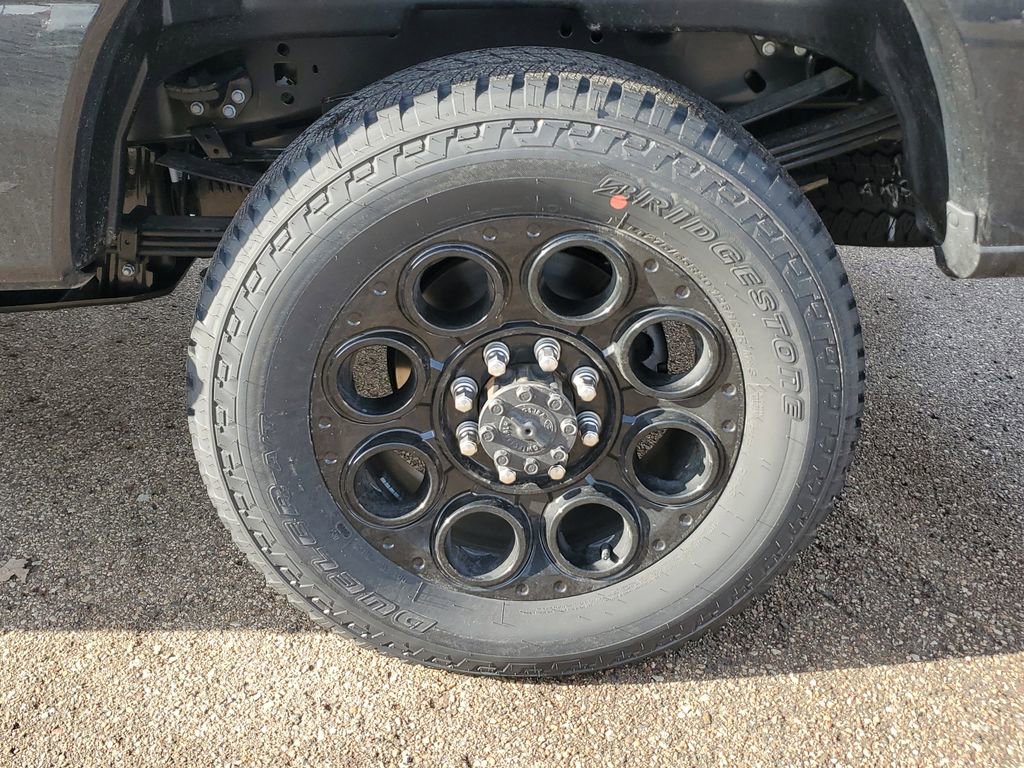 New 2026 Ford F250 Lariat w/ Black Appearance Package image 5