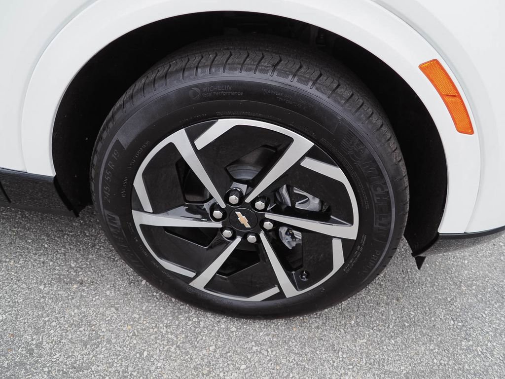 Used 2025 Chevrolet Equinox EV LT w/ Convenience Package FWD image 34