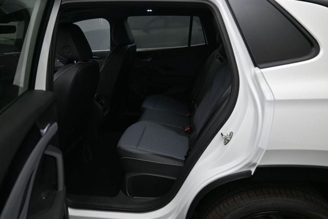 New 2026 Volkswagen Tiguan SE R-Line AWD/4WD image 11