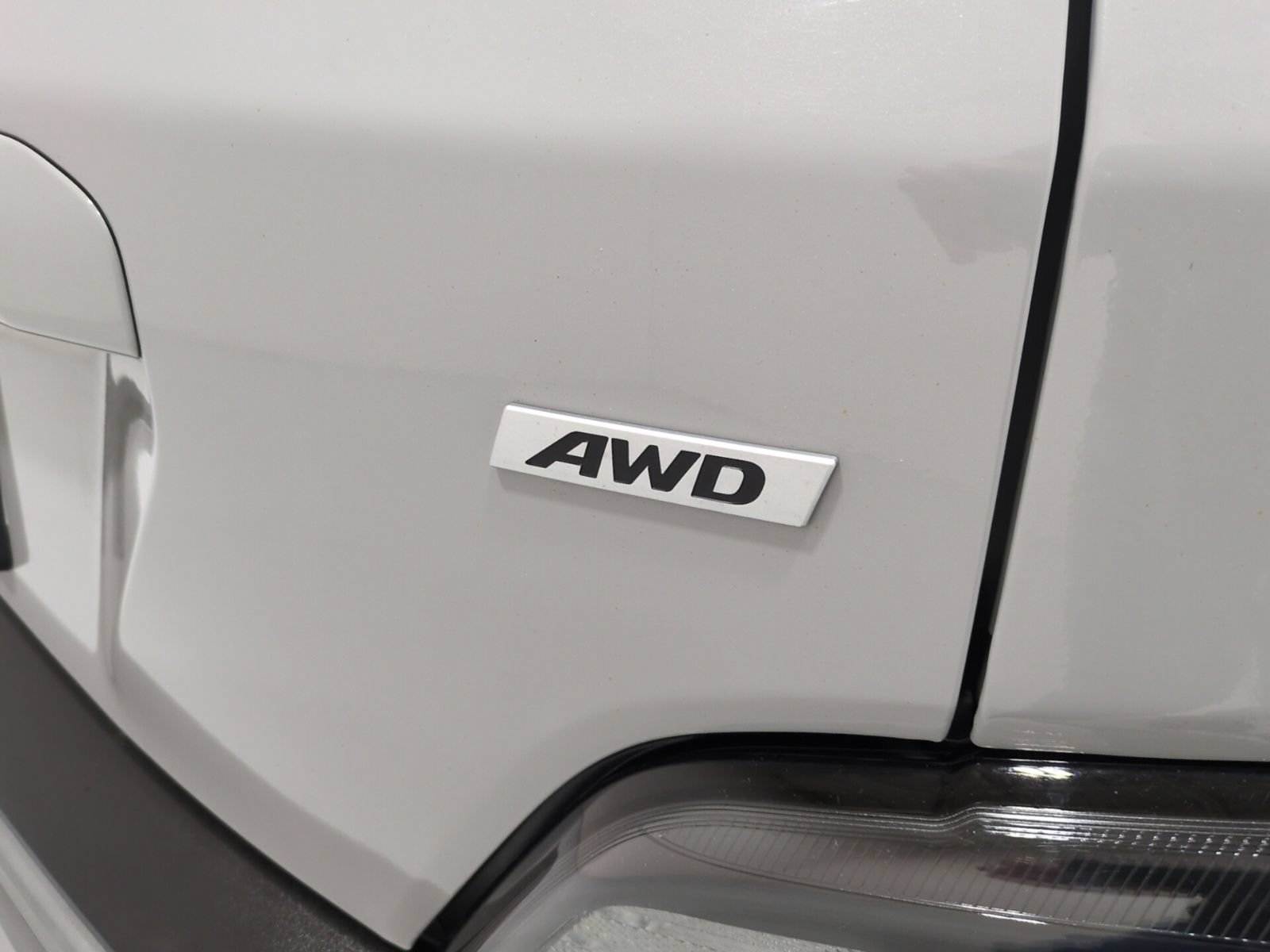 Certified 2023 Hyundai Kona SEL w/ Cargo Package AWD/4WD image 4