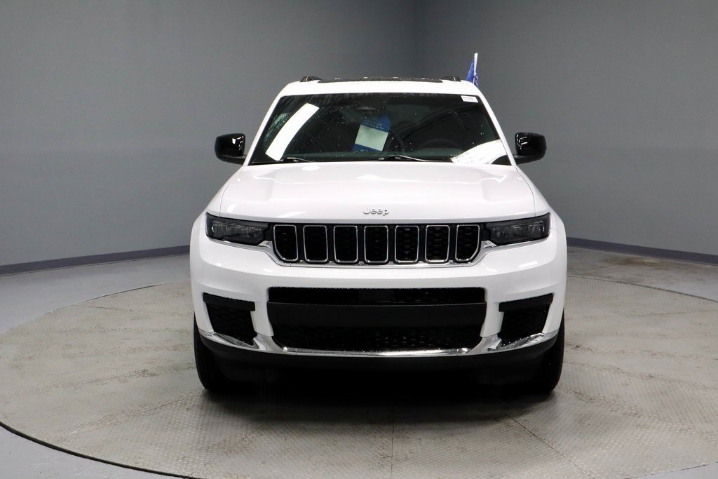 Used 2025 Jeep Grand Cherokee L Laredo w/ Luxury Tech Group I image 7