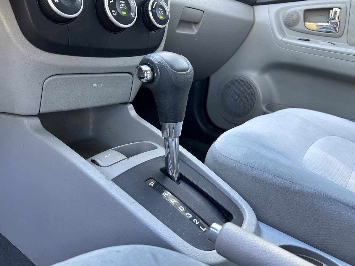 Used 2009 Kia Spectra EX image 15