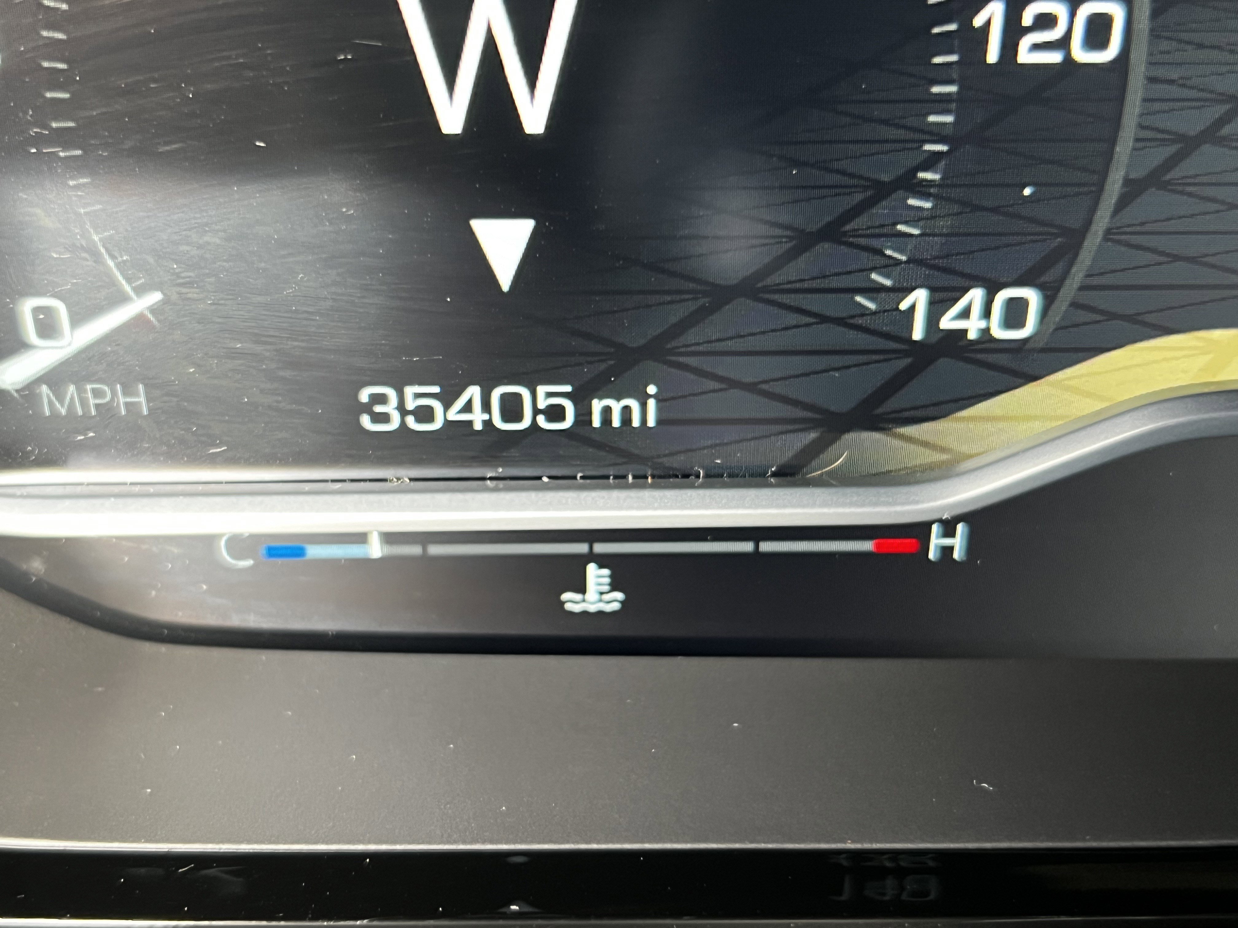 Used 2023 GMC Yukon Denali Ultimate AWD/4WD image 21