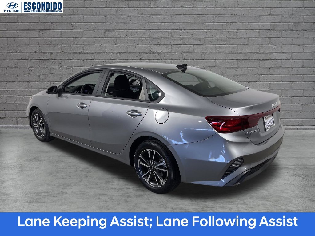 Used 2024 Kia Forte LXS w/ LXS Technology Package FWD image 5