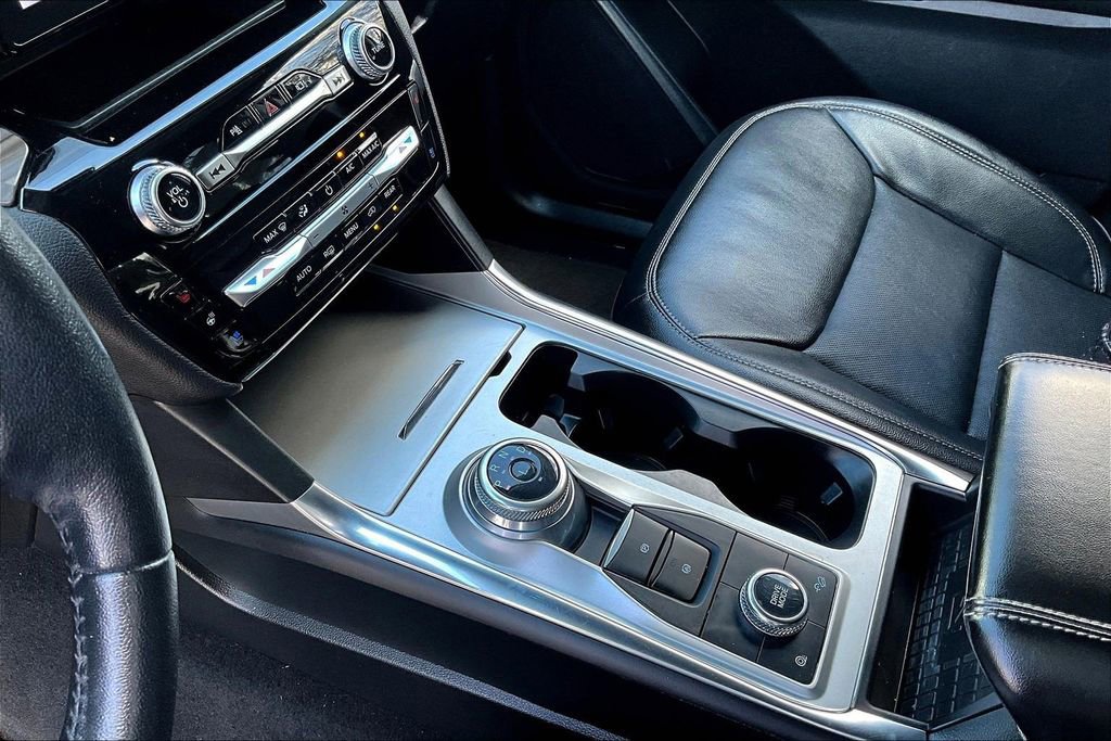 Used 2023 Ford Explorer Limited image 17