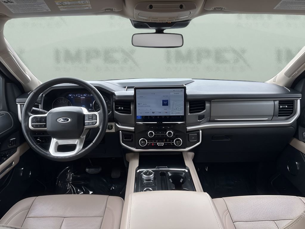 Used 2024 Ford Expedition Max XLT image 14