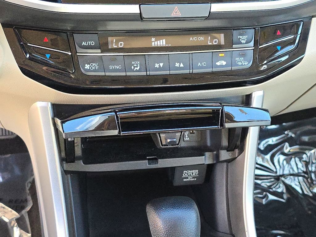 Used 2016 Honda Accord EX image 30