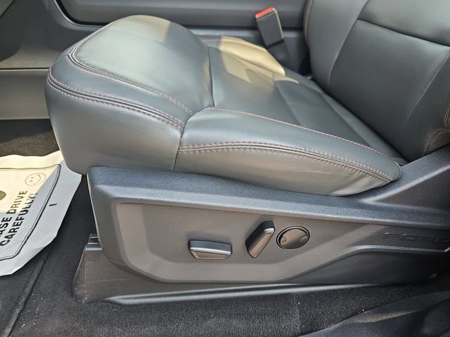 Used 2025 Ford Expedition Max Active AWD/4WD image 12