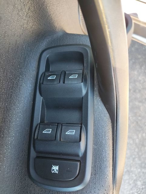 Used 2015 Ford Fiesta SE FWD image 15