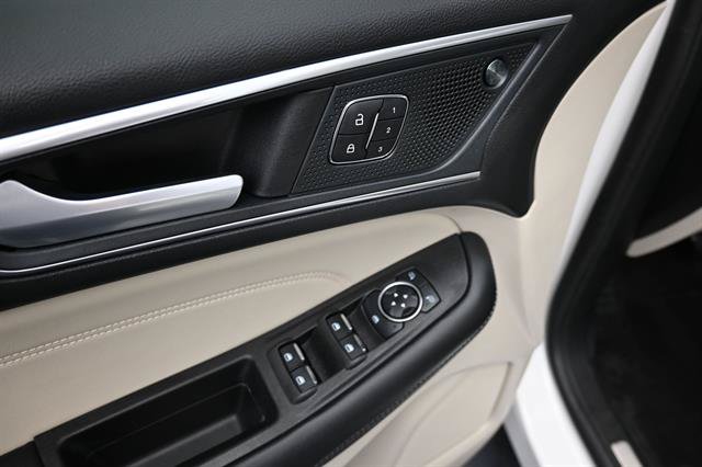 Certified 2024 Ford Edge Titanium AWD/4WD image 6