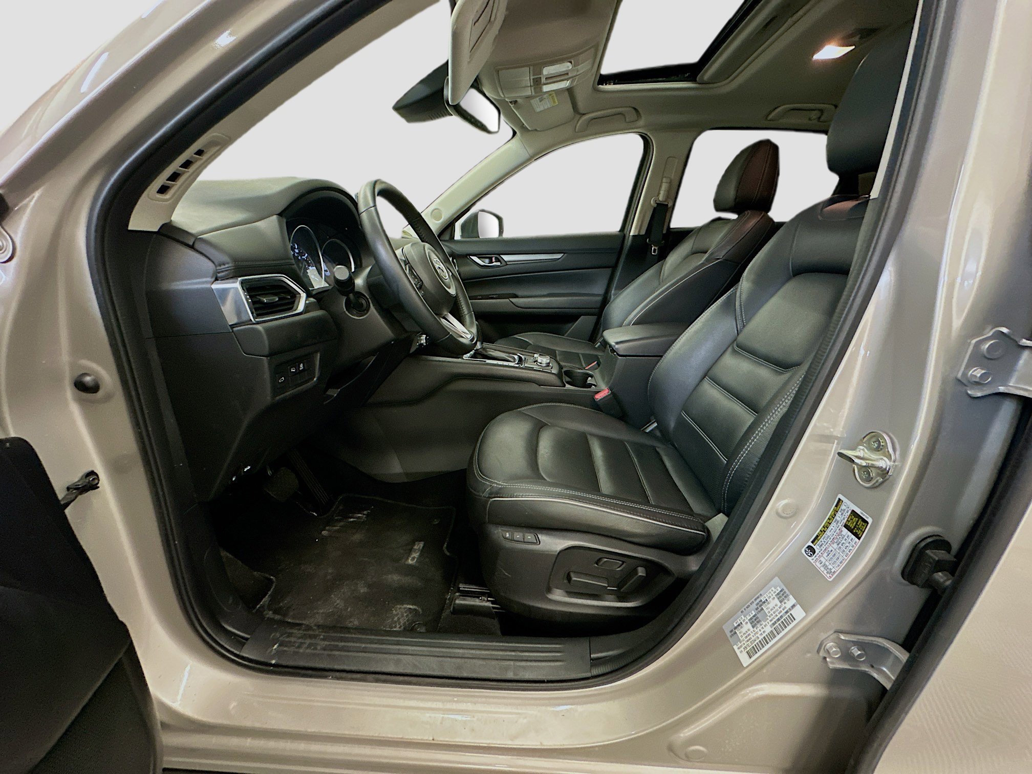 Used 2025 MAZDA CX-5 AWD 2.5 S w/ Preferred Package image 13