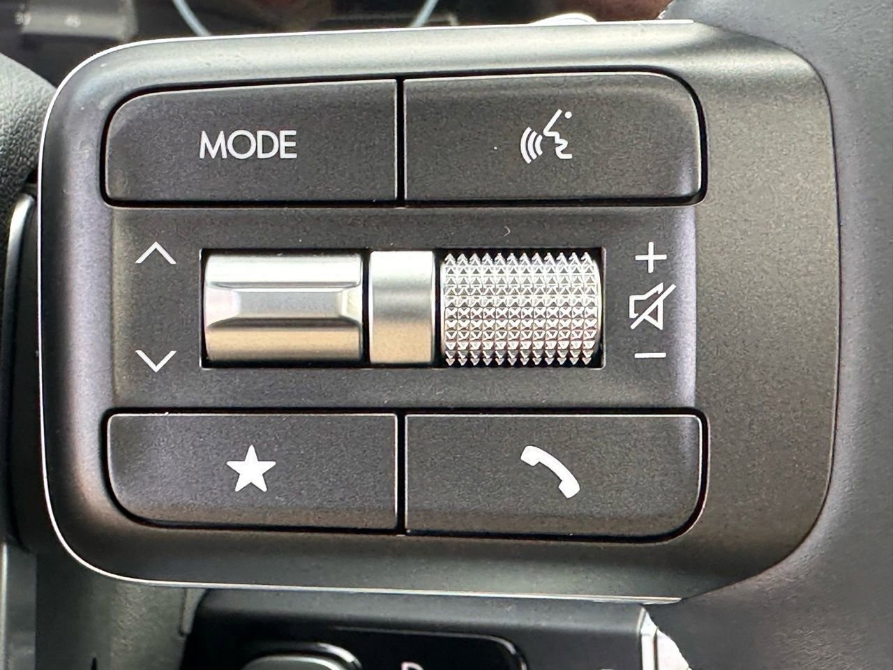 Used 2026 Hyundai Palisade Calligraphy image 32