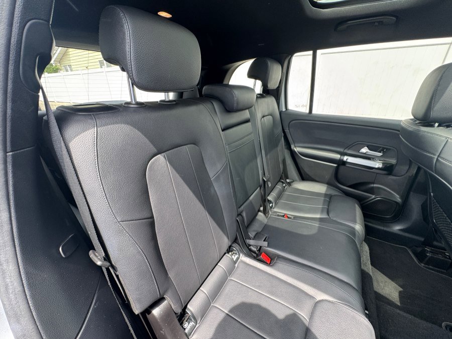 Used 2020 Mercedes-Benz GLB 250 4MATIC image 37