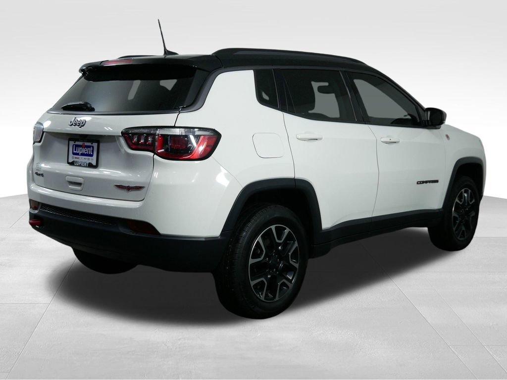 Used 2019 Jeep Compass Trailhawk w/ Leather Interior Group AWD/4WD image 10