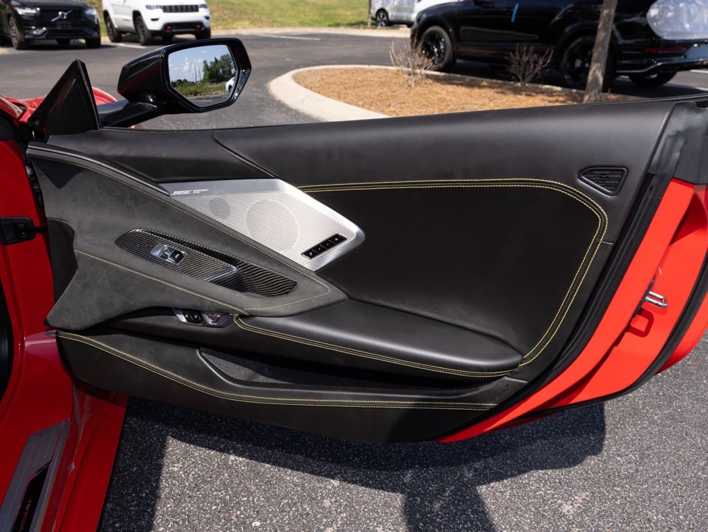 Used 2020 Chevrolet Corvette Stingray Premium Cpe w/ 3LT Preferred Equipment Group image 39