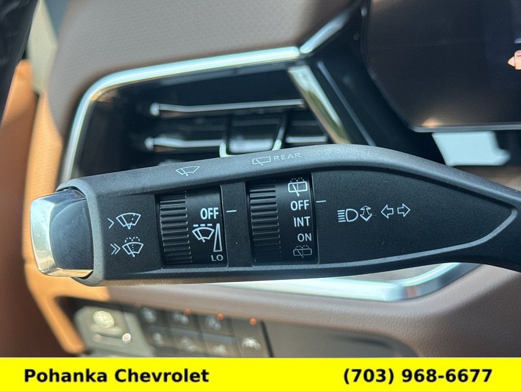 New 2026 Chevrolet Suburban High Country AWD/4WD image 10