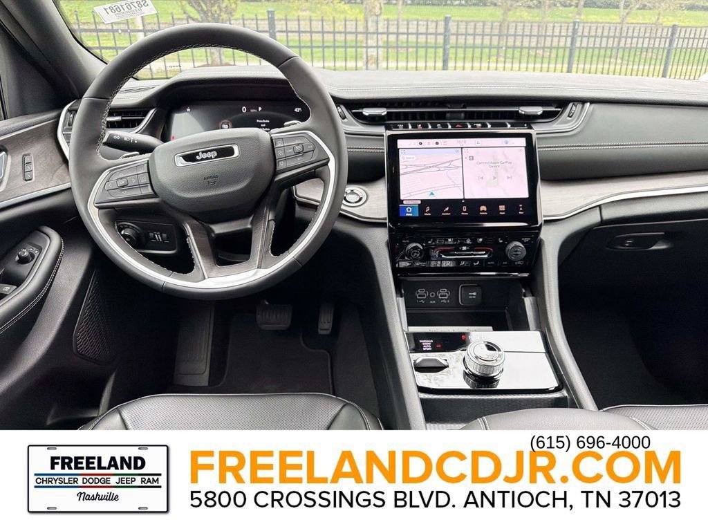 New 2025 Jeep Grand Cherokee L Limited w/ Luxury Tech Group II AWD/4WD image 15