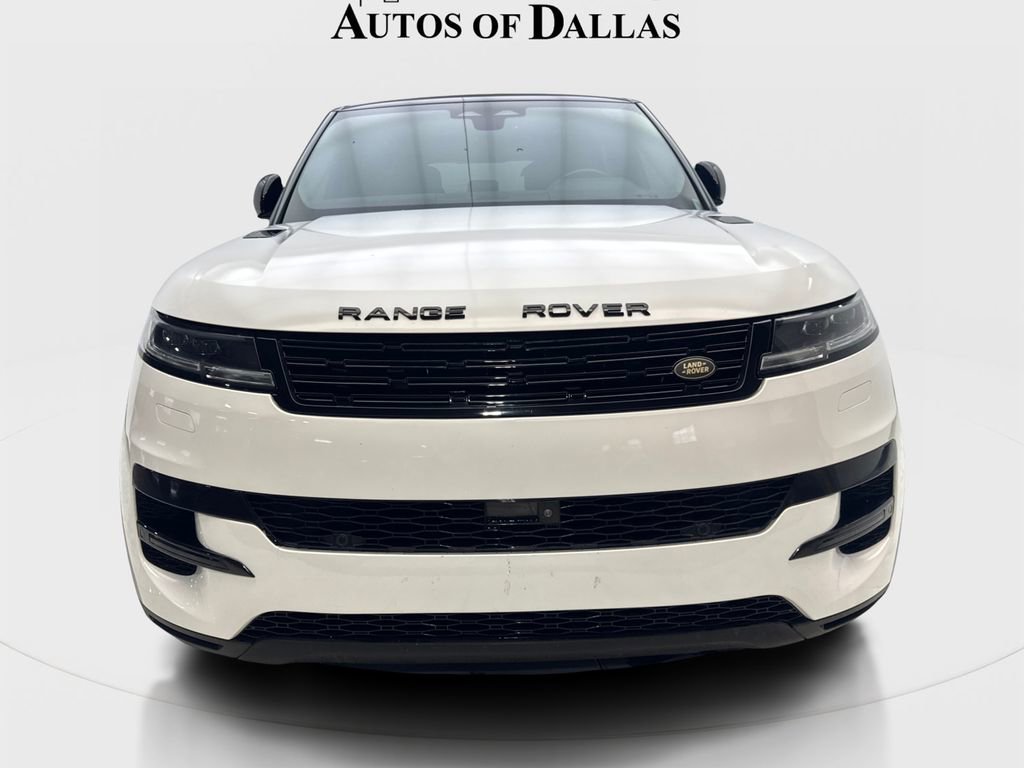 Used 2024 Land Rover Range Rover Sport SE AWD/4WD image 3