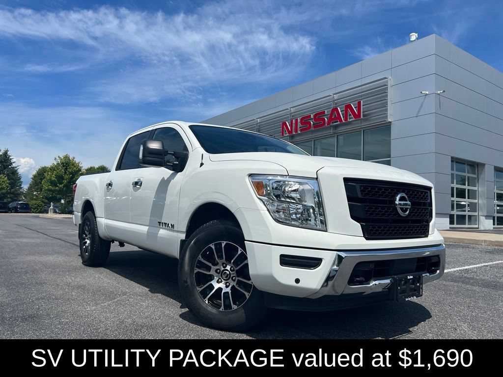 Used 2021 Nissan Titan SV w/ SV Convenience Package AWD/4WD image 4