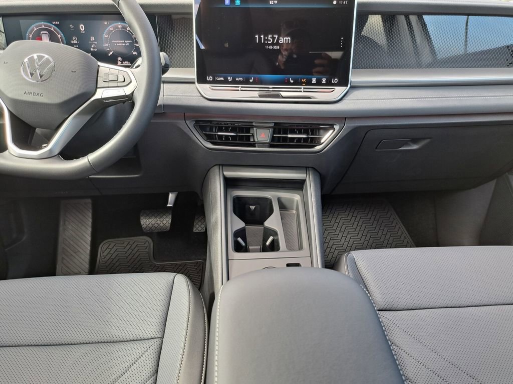New 2026 Volkswagen Tiguan SE image 21
