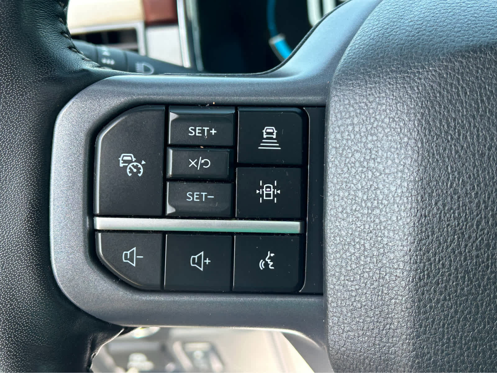 Used 2023 Ford F150 Lariat w/ Equipment Group 502A High AWD/4WD image 29