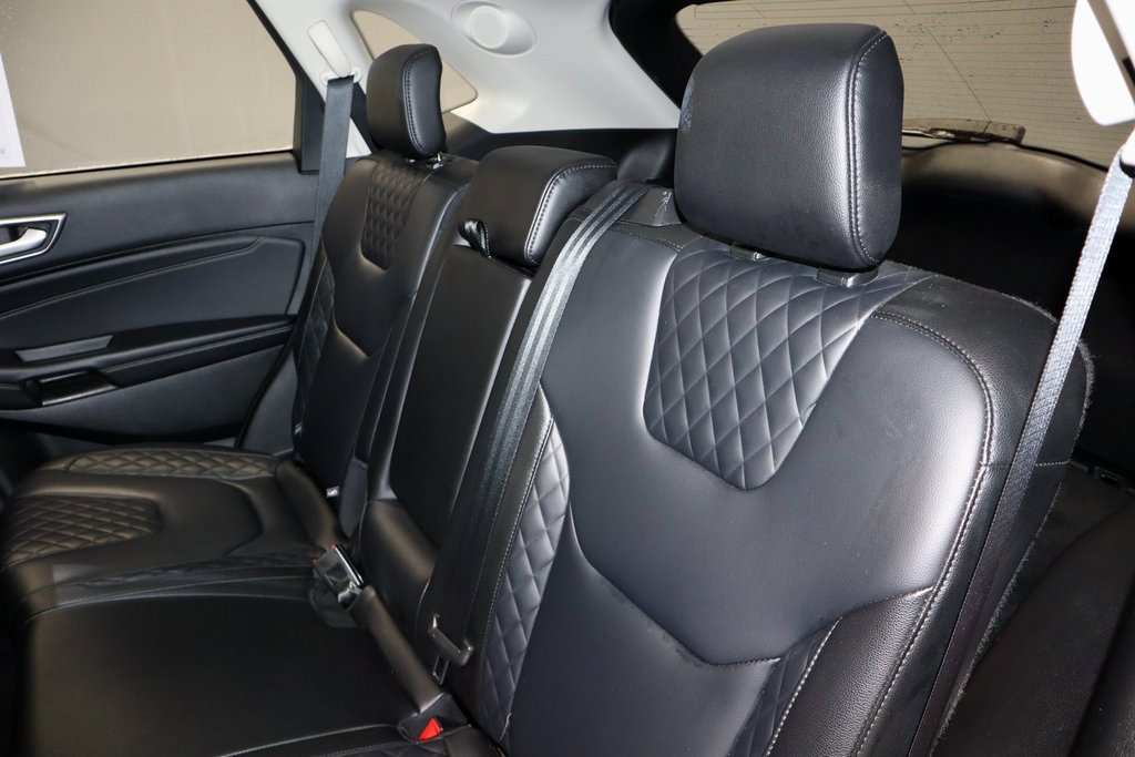 Certified 2024 Ford Edge Titanium image 21