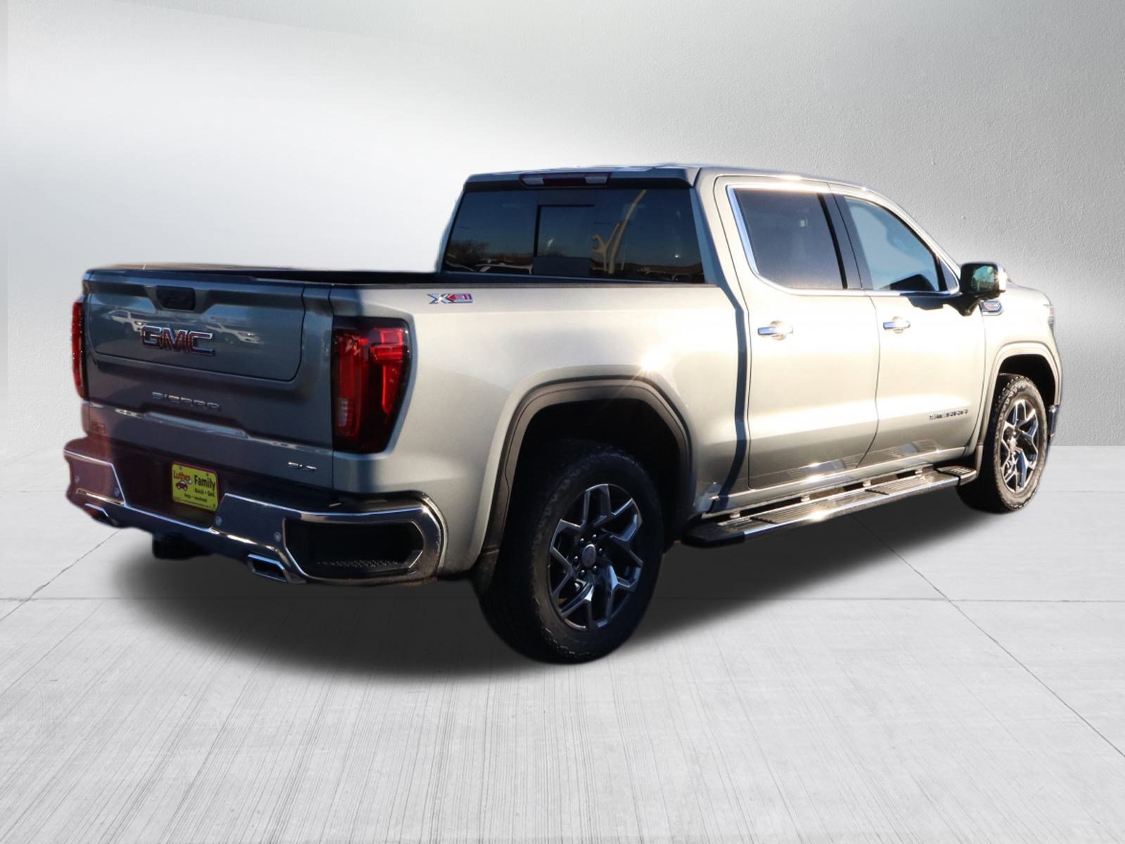 New 2026 GMC Sierra 1500 SLT w/ SLT Premium Plus Package image 7