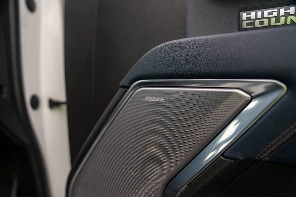 Used 2023 Chevrolet Silverado 1500 High Country w/ High Country Premium Package image 12