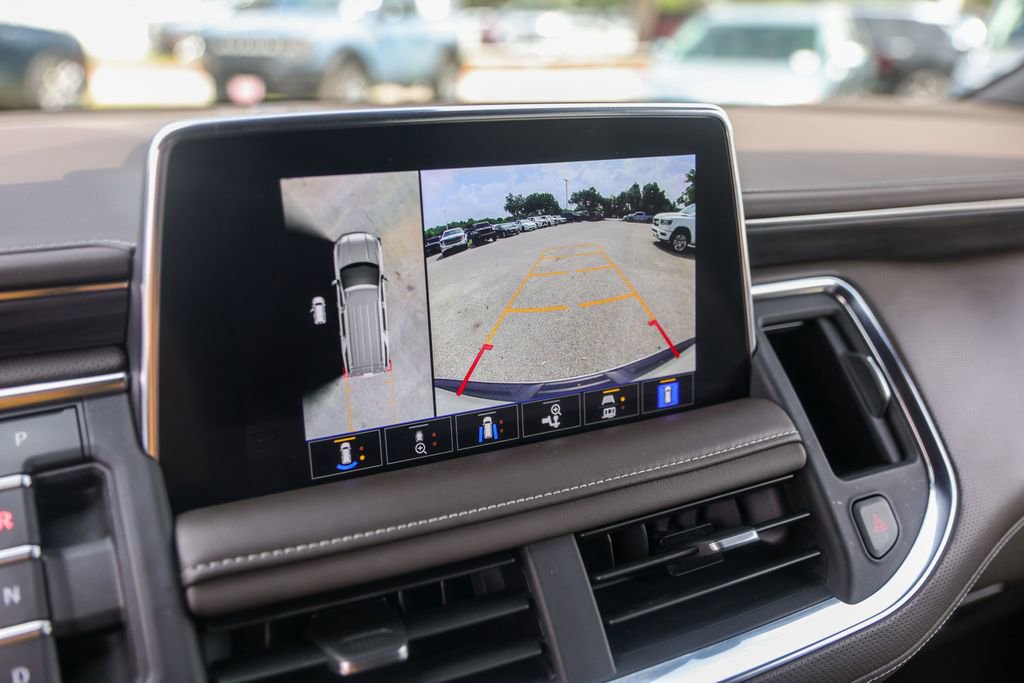 Used 2023 GMC Yukon SLT w/ SLT Premium Package AWD/4WD image 17