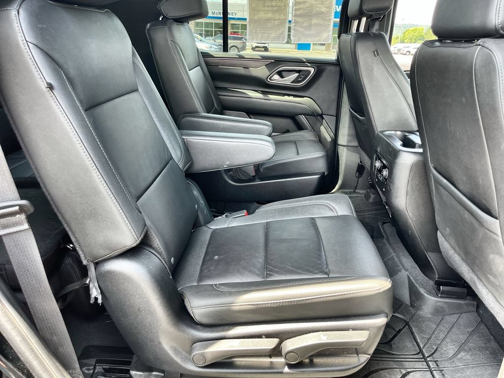 Used 2024 Chevrolet Tahoe Z71 w/ Luxury Package AWD/4WD image 27