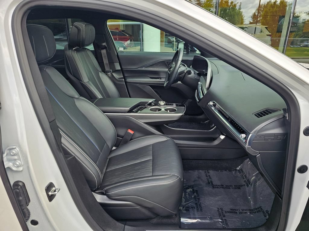 Certified 2024 Cadillac Lyriq Sport AWD/4WD image 11