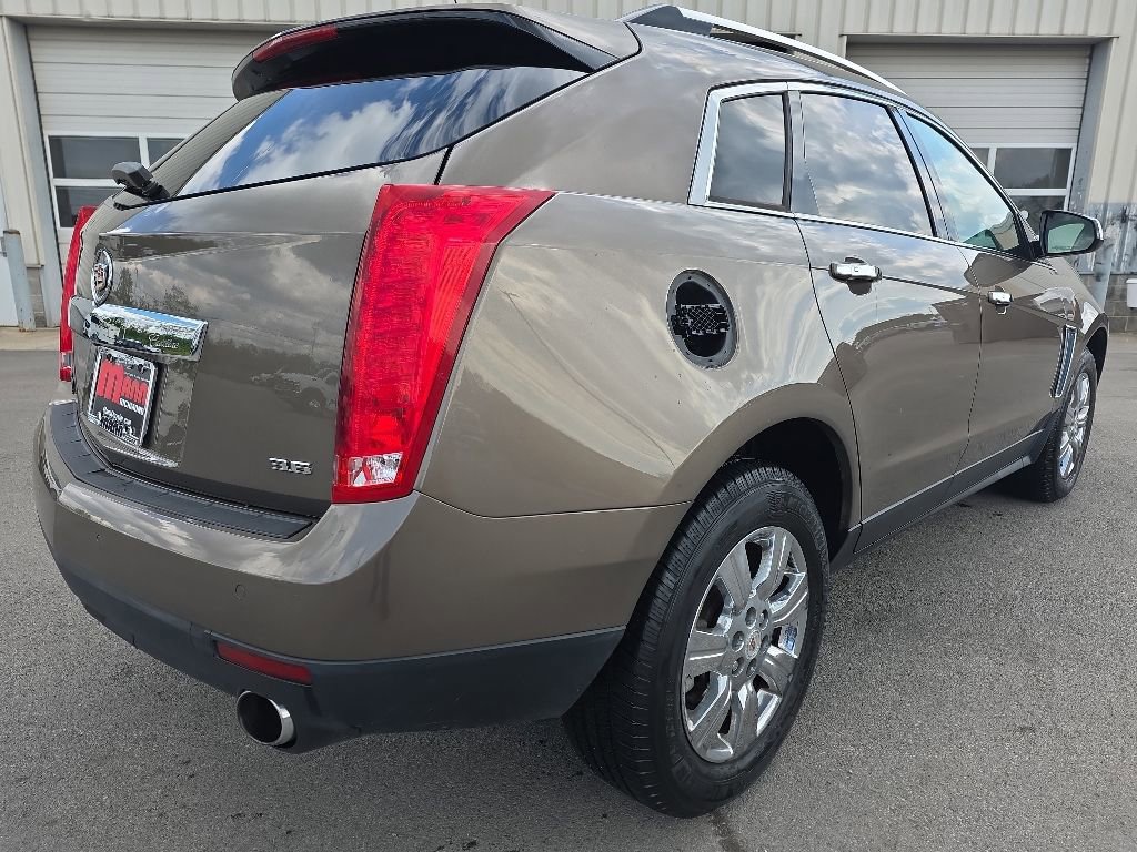 Used 2016 Cadillac SRX Luxury w/ Driver Awareness Package FWD image 5