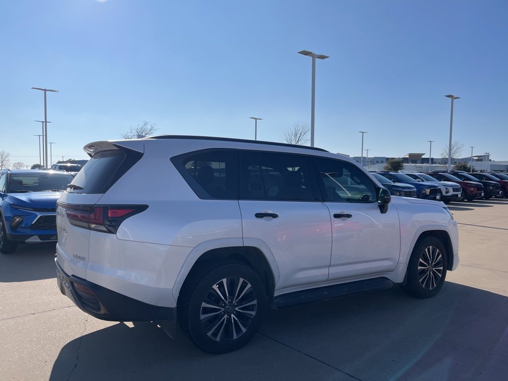 Used 2022 Lexus LX 600 4WD w/ Appearance Package image 5