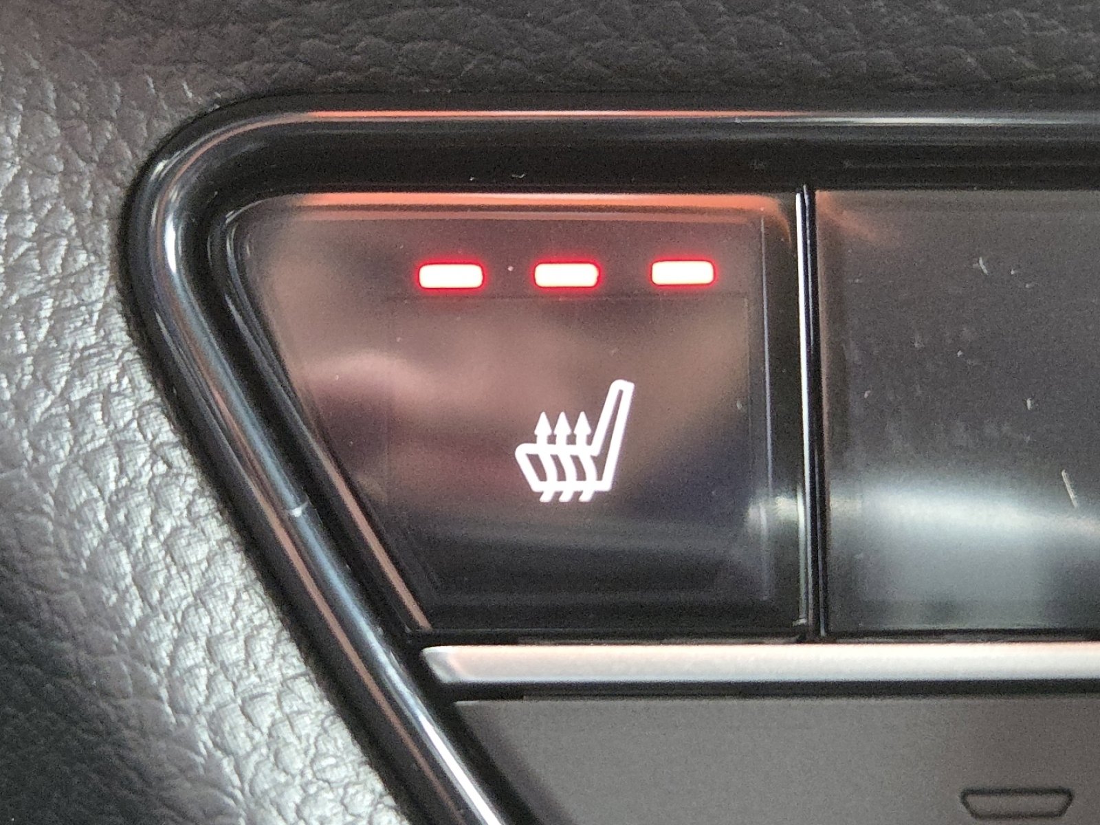 New 2026 Honda HR-V EX-L image 5