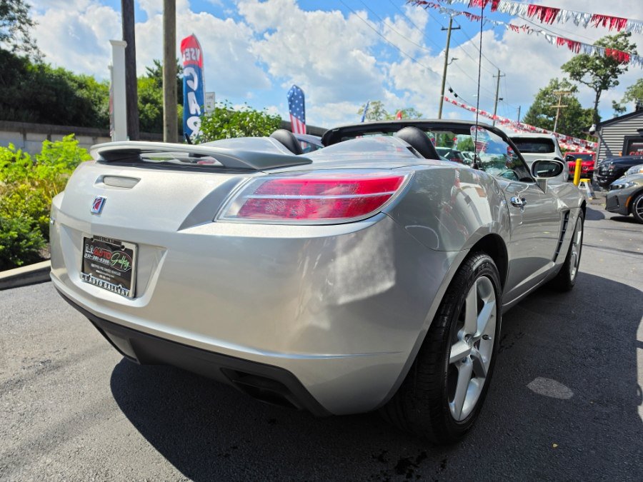 Used 2008 Saturn Sky w/ Premium Trim Package RWD image 3