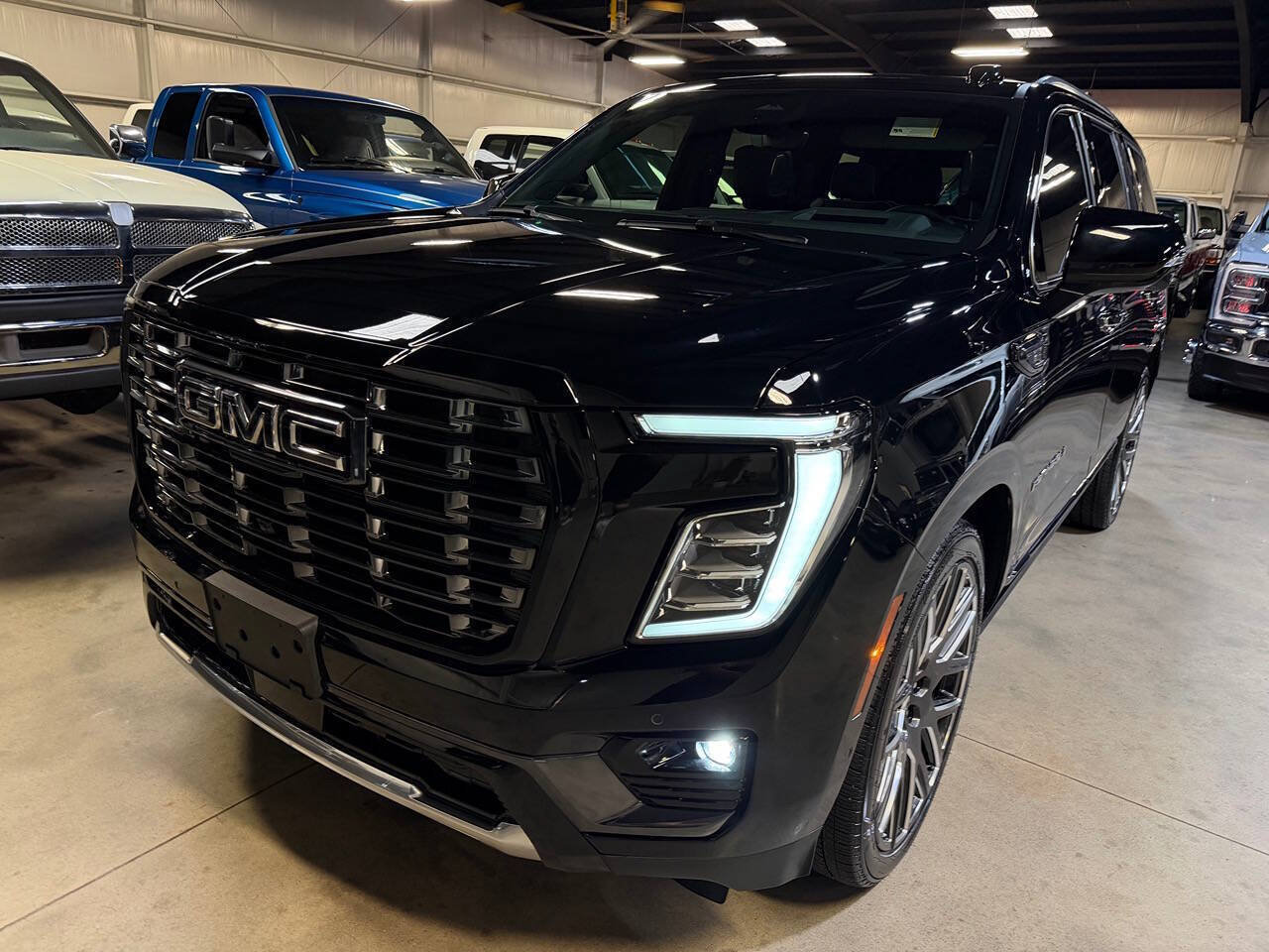 Used 2026 GMC Yukon Denali Ultimate AWD/4WD image 26