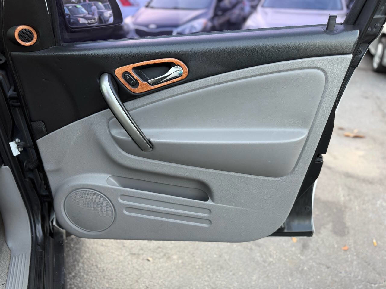 Used 2006 Saturn Vue 2WD image 24