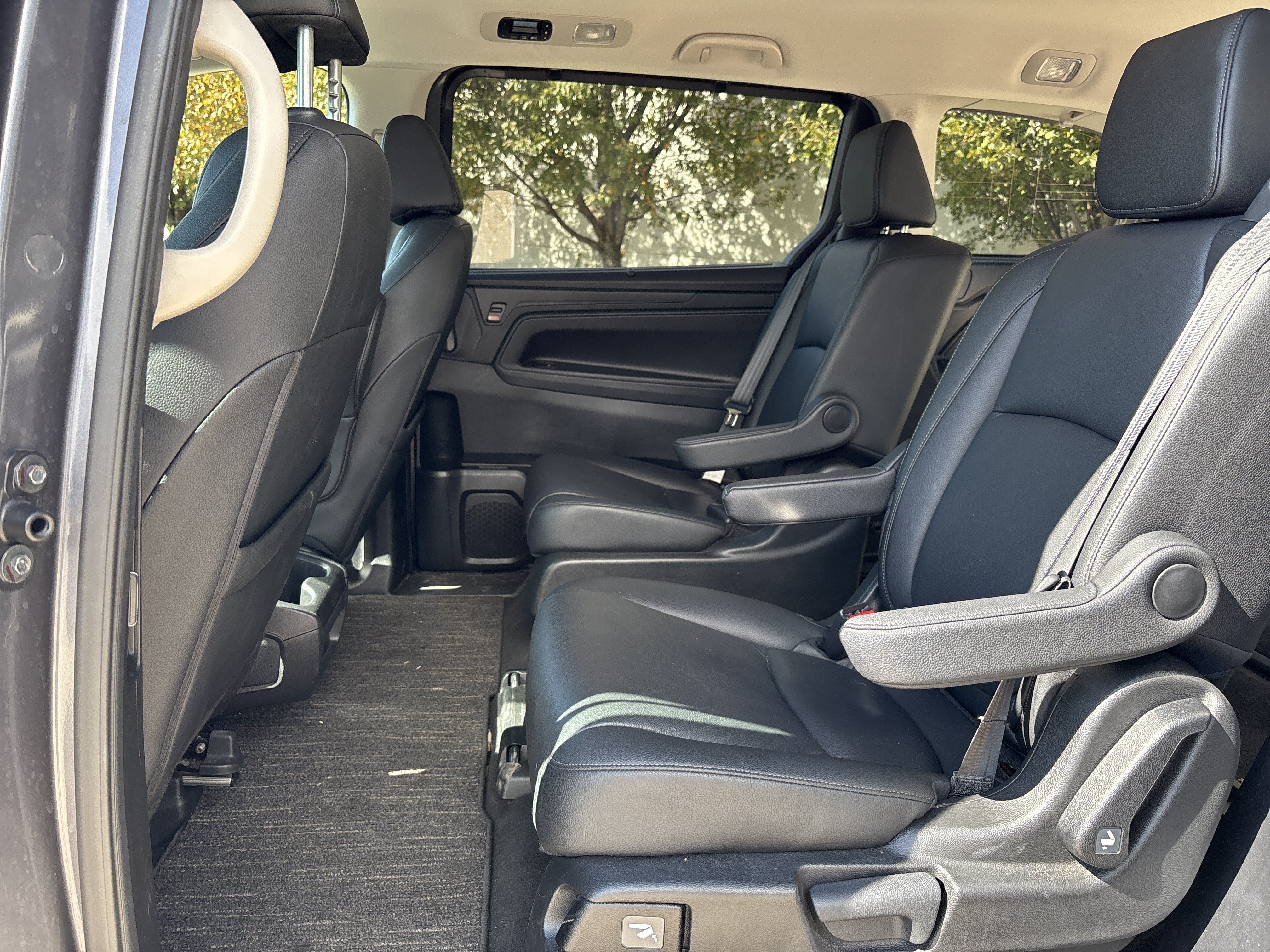 Used 2025 Honda Odyssey EX-L image 25