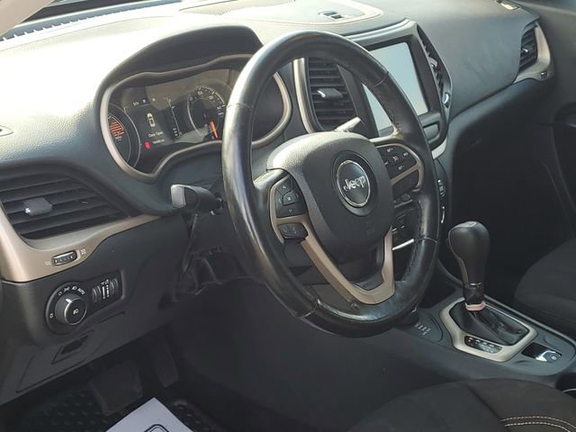 Used 2016 Jeep Cherokee 75th Anniversary AWD/4WD image 10