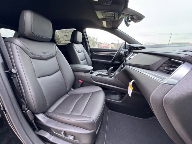 New 2026 Cadillac XT5 Luxury image 13