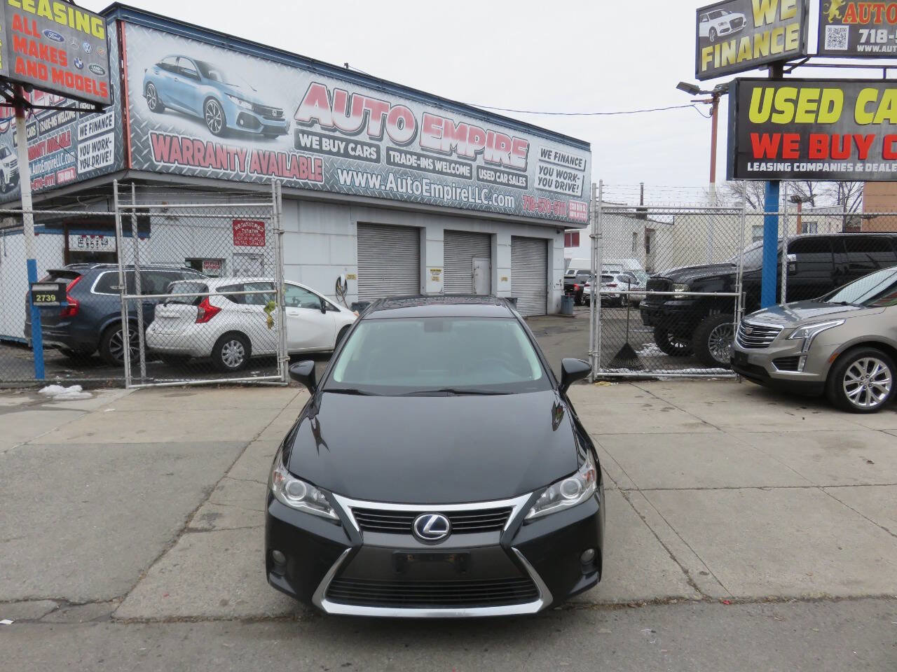 Used 2017 Lexus CT 200h Base 4dr Hatchback w/ Navigation System Package image 6