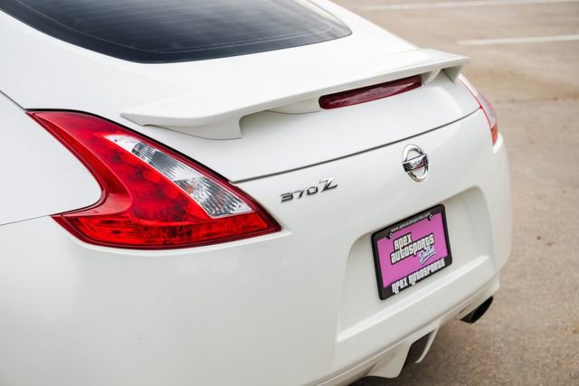 Used 2011 Nissan 370Z Touring w/ Sport Pkg image 23