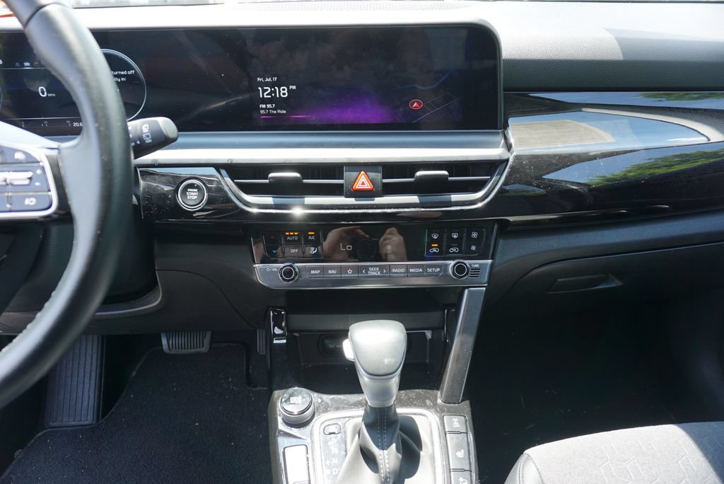 Used 2024 Kia Seltos S AWD/4WD image 15