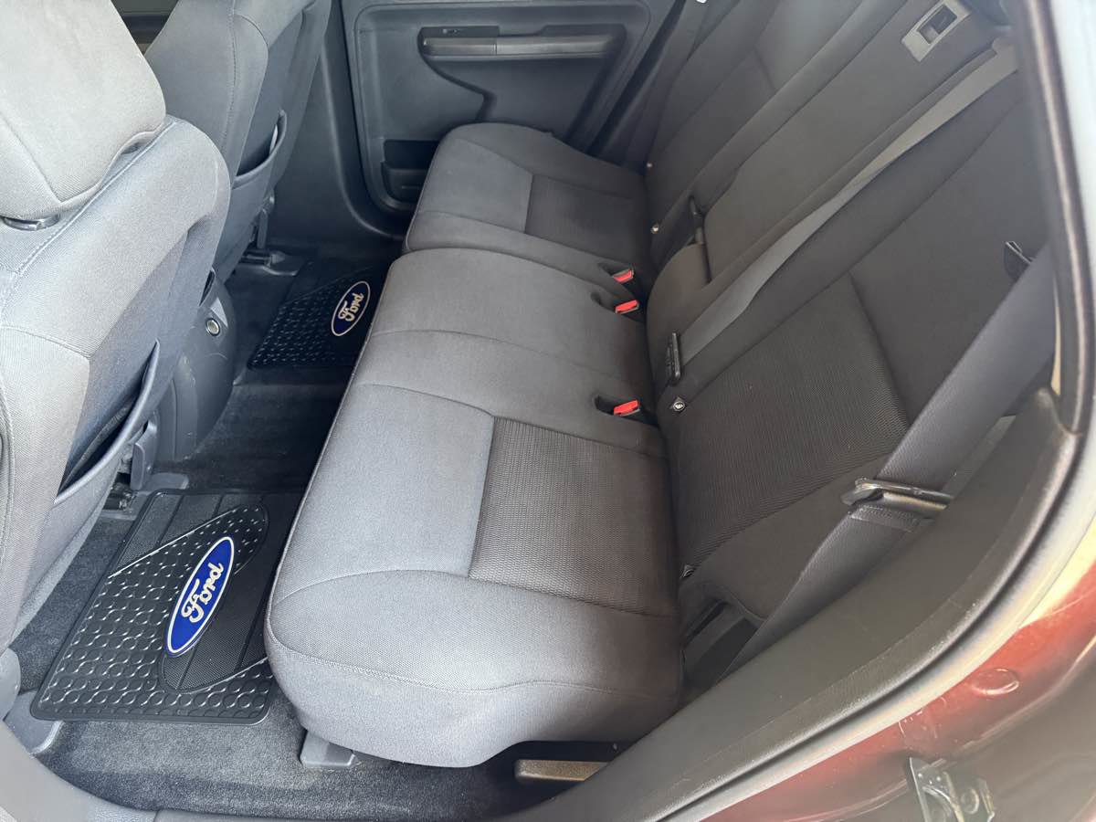 Used 2009 Ford Edge SEL FWD image 29