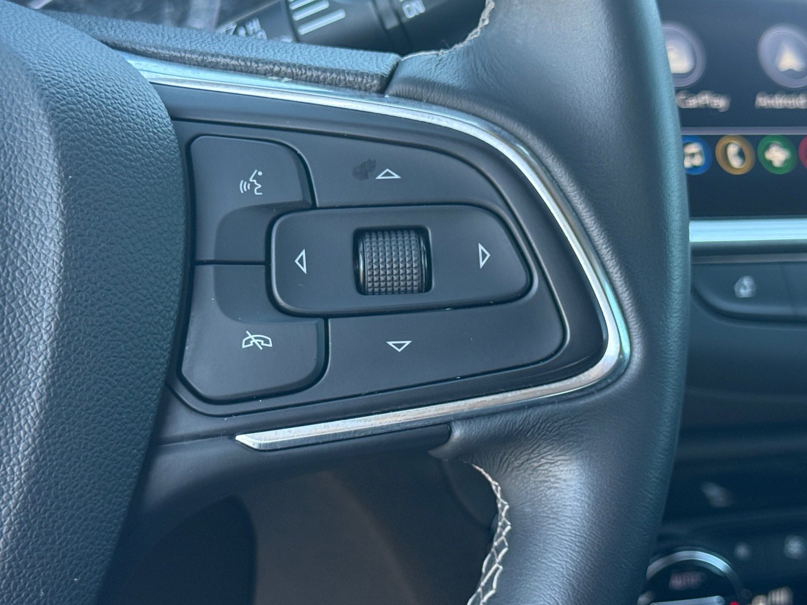 Used 2023 Buick Encore GX Select w/ Sport Touring Package image 15
