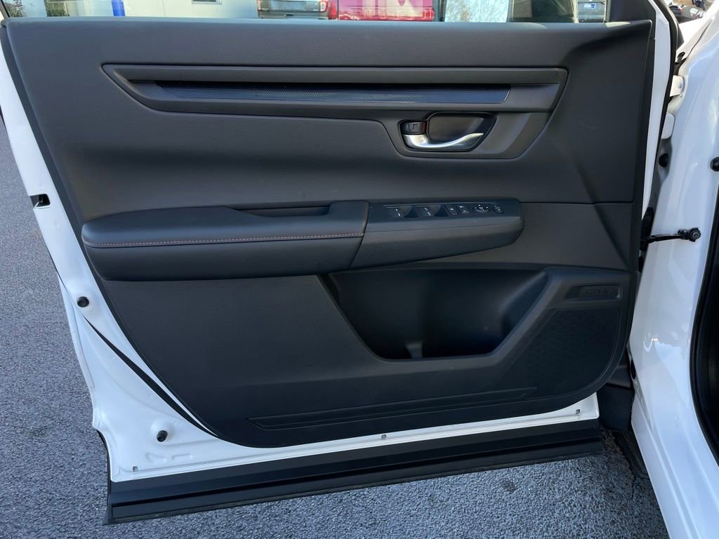 Certified 2025 Honda CR-V Sport image 24